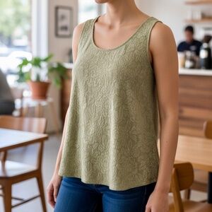 CITRON Santa Monica Women’s Size L 100% Silk Embossed Lime Sleeveless Blouse